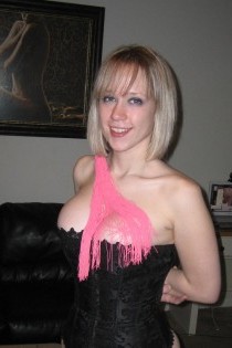 , 22  female escort, niagara